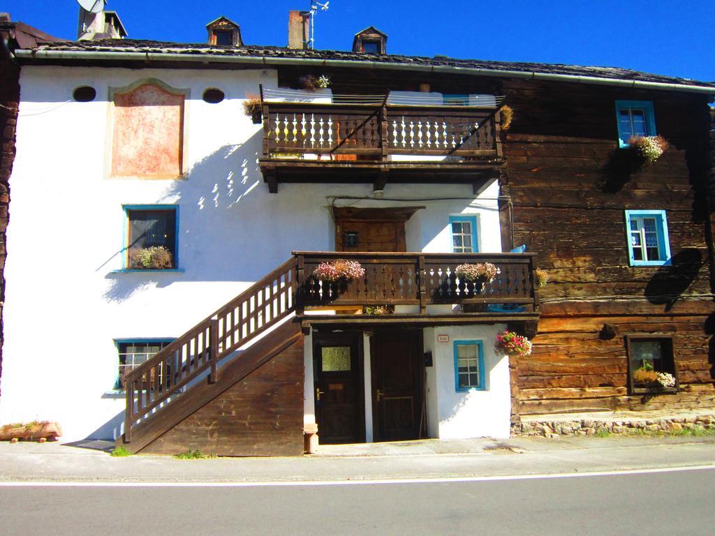 Canton 520 Matrimoniale E Self Check In Guest house Livigno